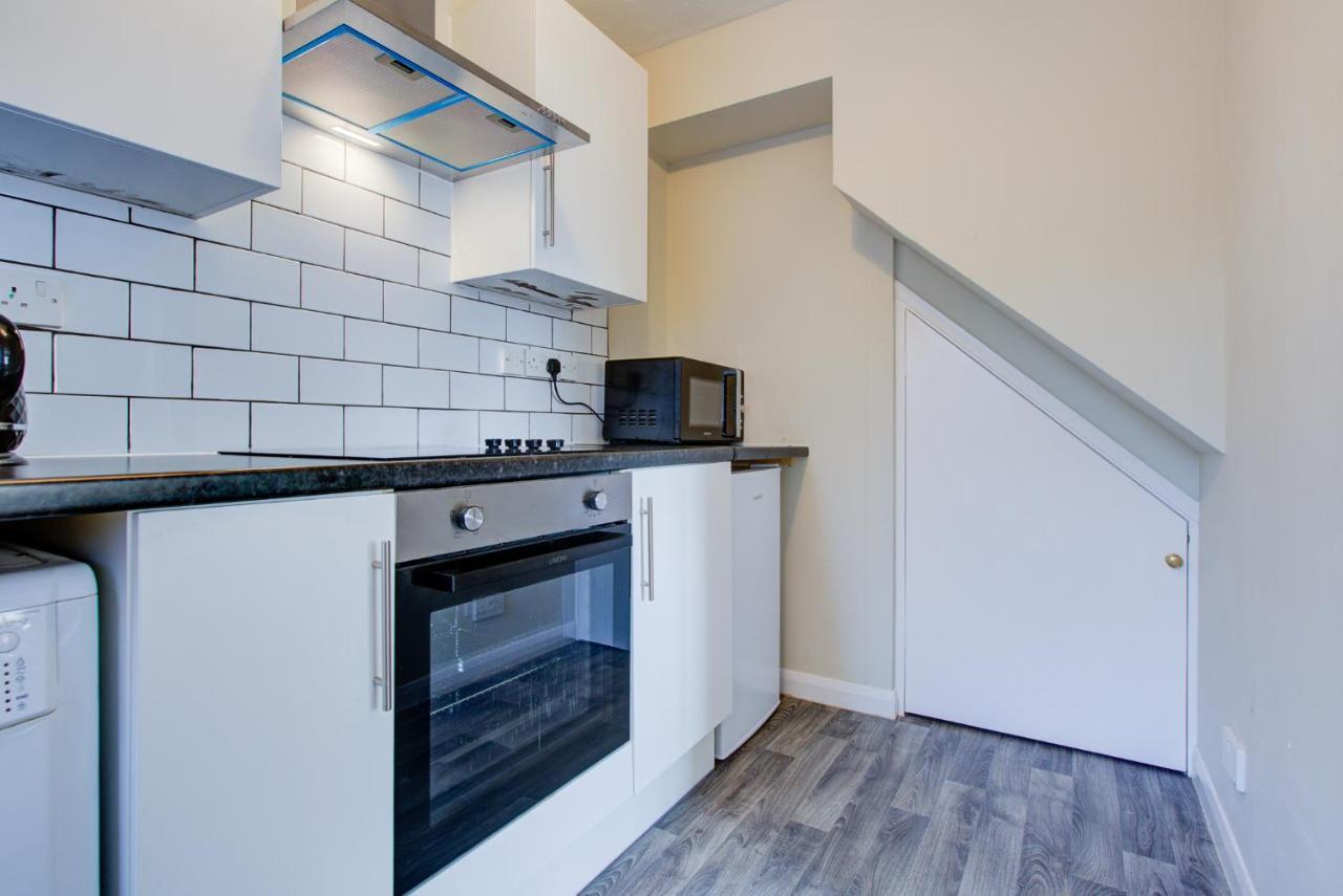 Windsor Burnham Ascot Haven Sleeps 4 Villa Slough Ngoại thất bức ảnh