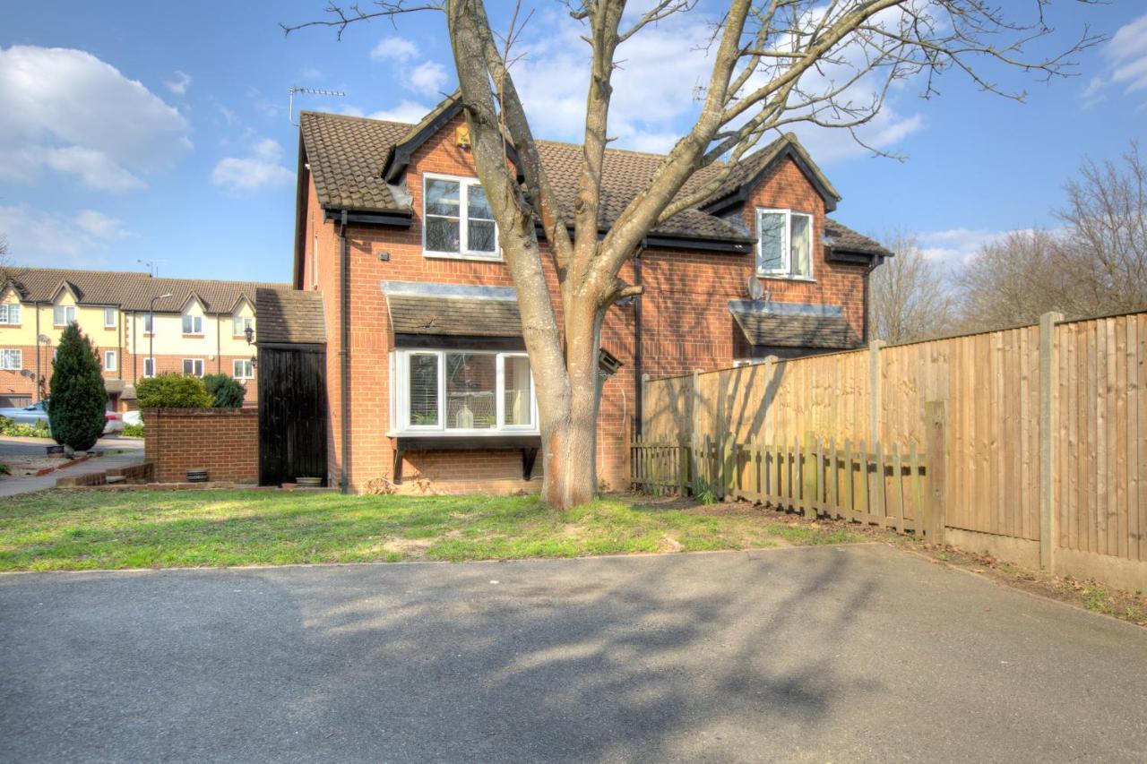 Windsor Burnham Ascot Haven Sleeps 4 Villa Slough Ngoại thất bức ảnh