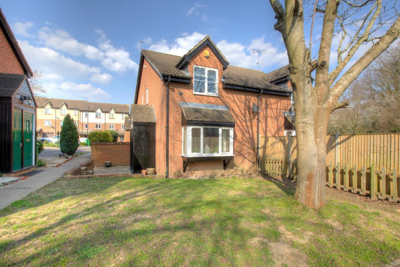 Windsor Burnham Ascot Haven Sleeps 4 Villa Slough Ngoại thất bức ảnh