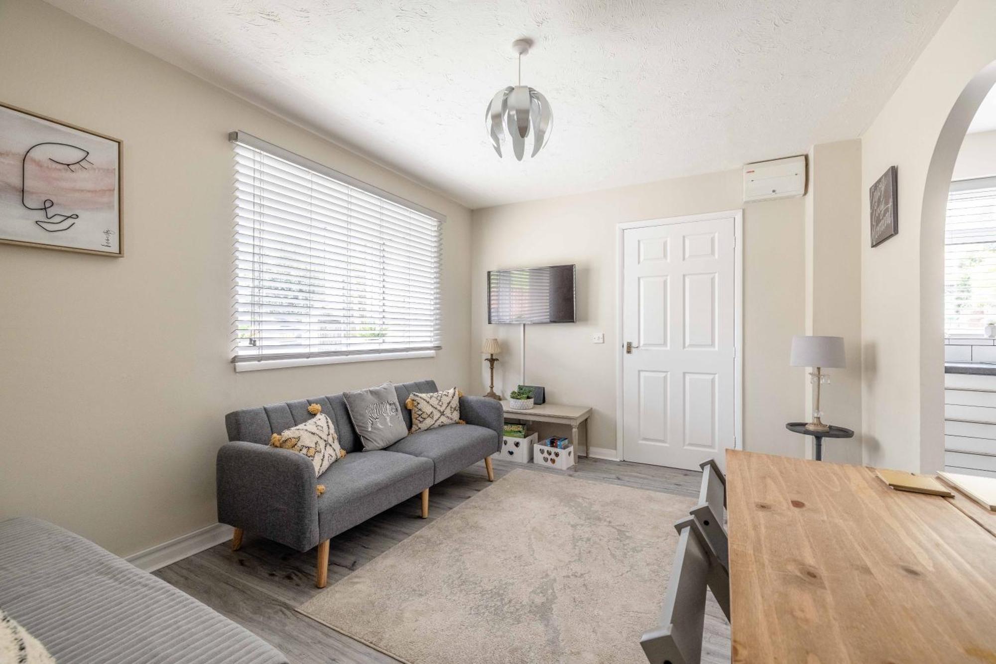 Windsor Burnham Ascot Haven Sleeps 4 Villa Slough Ngoại thất bức ảnh